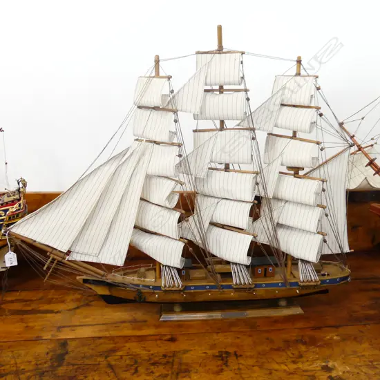 LG MODEL SAIL BOAT 'CHALUTIER' W.870 H.700mm