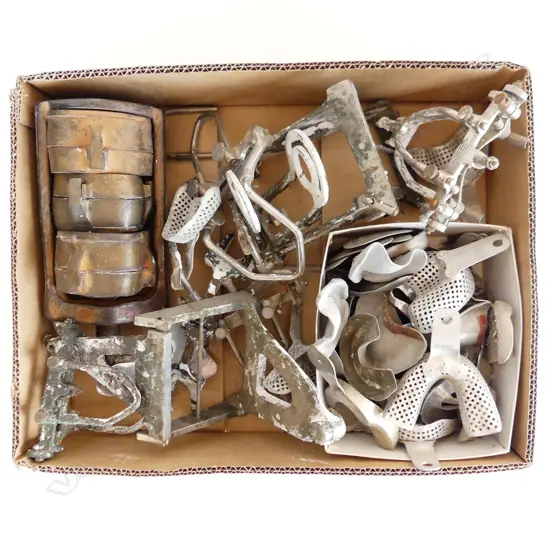 BOX LOT ASST. VINTAGE DENTAL EQUIPMENT 