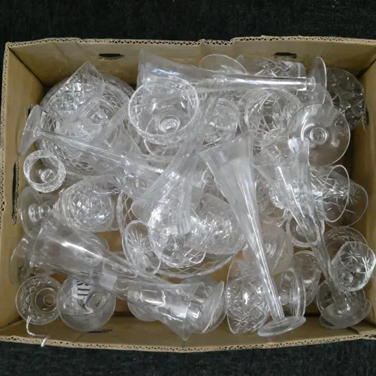 BOX LOT OF CRYSTAL GLASSWARE BOWLS GLASSES ETC & LONG STEMMED GLASSES.