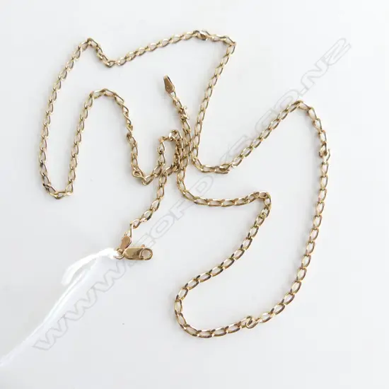 9ct YELLOW GOLD FLAT CURB LINK LONG NECK CHAIN L.620mm. 9.88gms