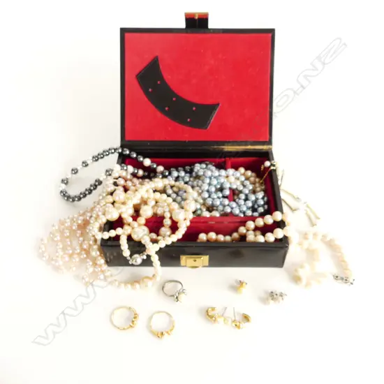 BOX ASST FAUX PEARL JEWELLERY INCL NECKLACES, EARRINGS, RINGS ETC..
