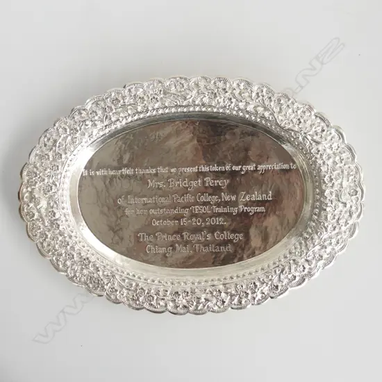 THAI SILVER METAL OVAL PRESENTATION DISH 195x280mm (TESTED - NOT STG)