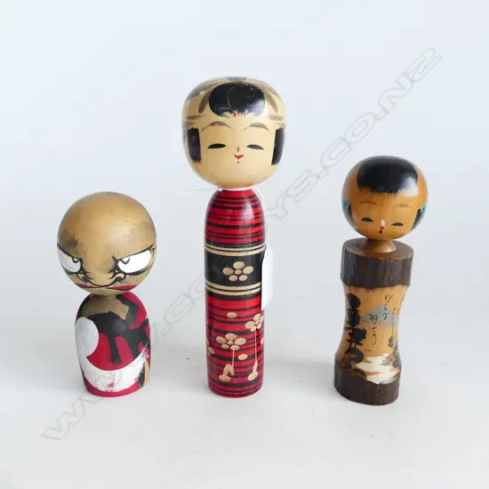 3 VINTAGE JAPANESE KOKESHI DOLLS, H. 180, 140 & 120mm