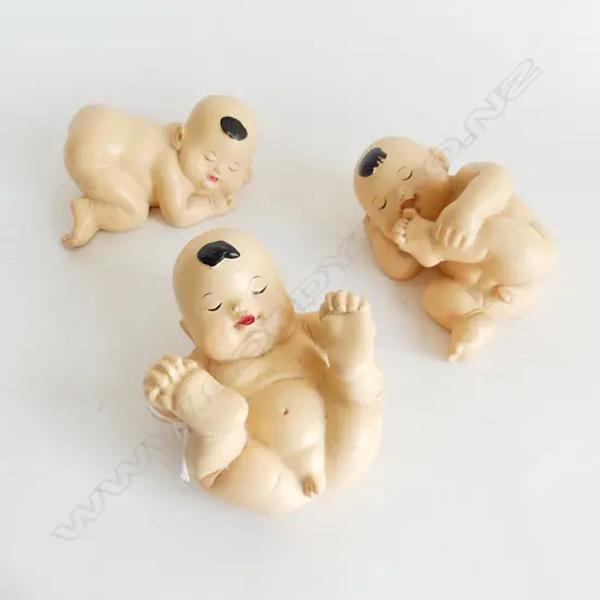 3 VINTAGE CERAMIC CHUBBY ORIENTAL BABIES L. 105mm