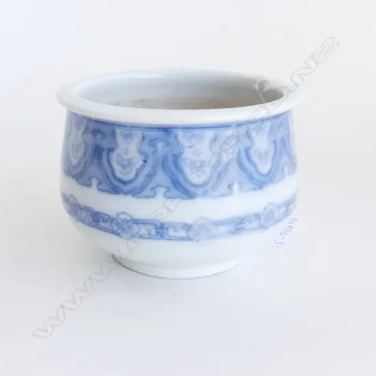 BLUE & WHITE ORIENTAL INCENSE BURNER H. 85, DIA 110mm
