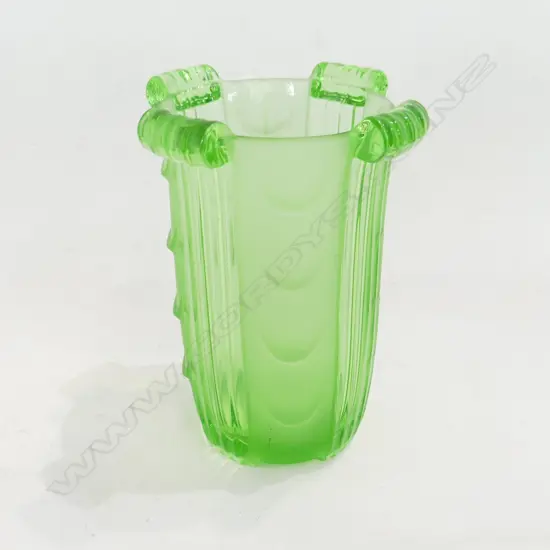 DECO GREEN GLASS VASE H.210mm