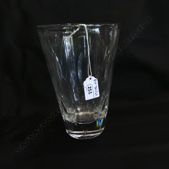 WEBB CRYSTAL VASE H.200mm / 145mm dia