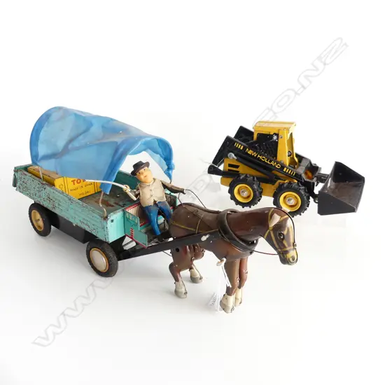 TIN TOY HORSE & CART WITH DRIVER L410MM & DIE CAST NEW HOLLAND EARTH MOVER L210MM
