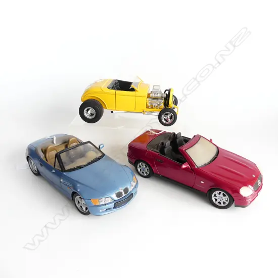 3 DIE CAST MODEL CARS FORD ROADSTER L200MM MERCEDES SLK L220MM BMW Z3 L220MM 