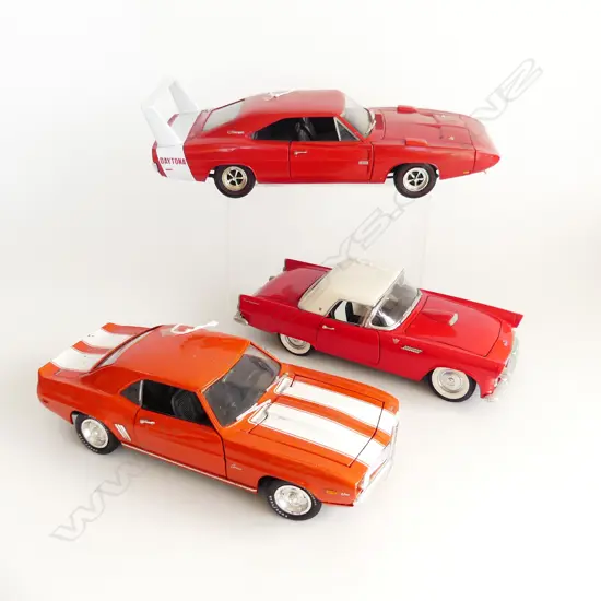 3 DIE CAST MODEL CARS 69 CAMARO L260MM69 DODGE L310MM&55 T BIRD L260MM