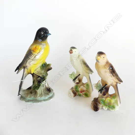 3 EARLY 1950'S CERAMIC PERCHED BIRDS, H. 220, 165, 160mm