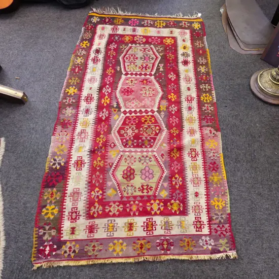 KELIM; RED / PINK TONES 2000x1050mm