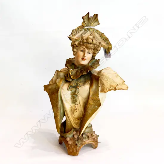 AUSTRIAN TURN WEIN BUST H.300mm