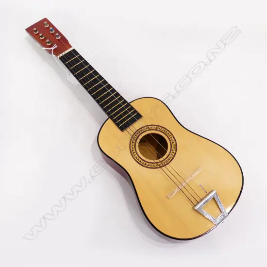 UKULELE STRINGED MUSICAL INSTRUMENT
