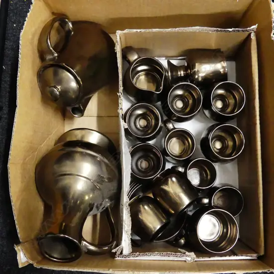 LG BOX PRINKNASH; CUPS, MUGS, GOBLETS, COFFEE POT, LG JUG