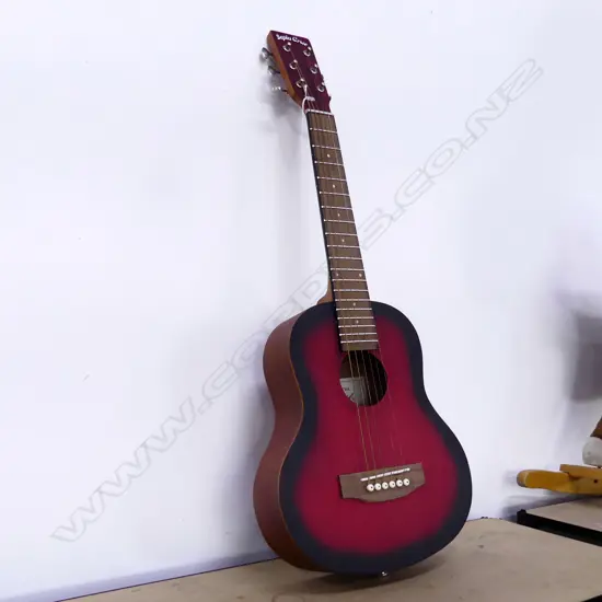 'SEPIA CRUE'LGE UKULELE STRINGED MUSICAL INSTRUMENT
