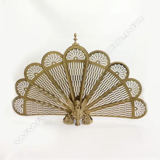VINTAGE PEACOCK FAN TAIL BRASS FIRE GUARD H.620mm