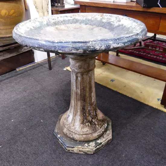 2 PART CONCRETE BIRD BATH (REPAIRED) 680mm dia