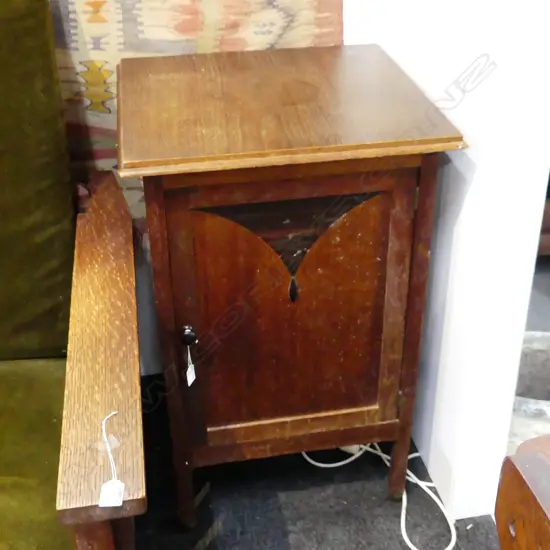 EARLY 20thC BEDSIDE CABINET 525x500x820mm