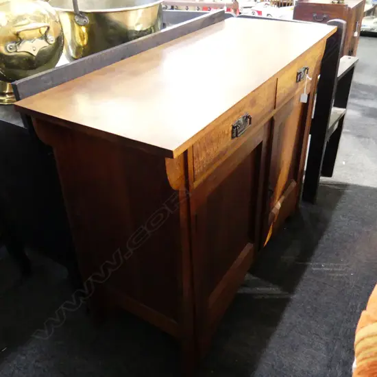 OAK ARTS & CRAFTS SIDE BOARD 1220x500x945mm