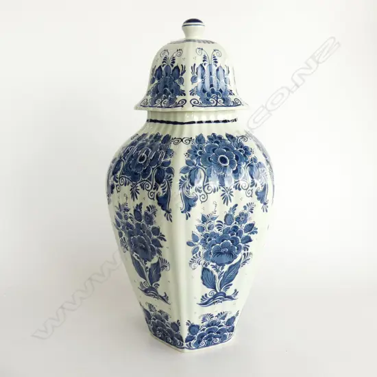 LG H/PAINTED BLAUW DELFT LIDDED GINGER JAR H.550mm