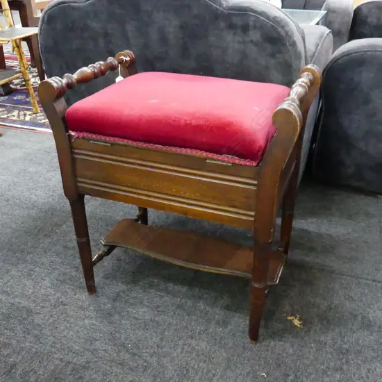 EDW LIFT TOP PIANO STOOL