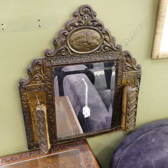 VINTAGE BEATEN METAL MIRROR w. 2 BRUSHES 510x440mm
