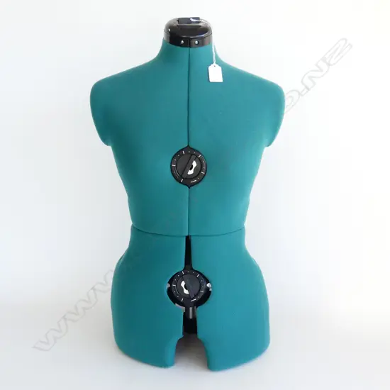 DRESS MAKERS ADJUSTABLE MANNEQUIN FORM H.650mm