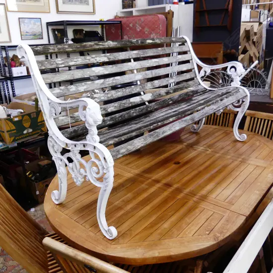 GARDEN BEACH - WHITE ENDS.