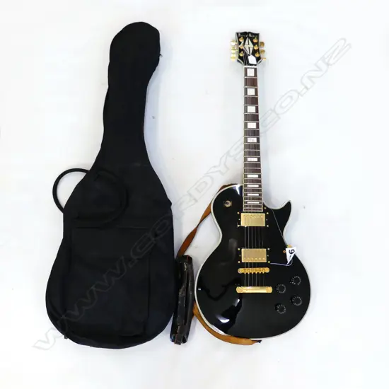 'PHOTO GENIC' ELECTRIC GUITAR in black case