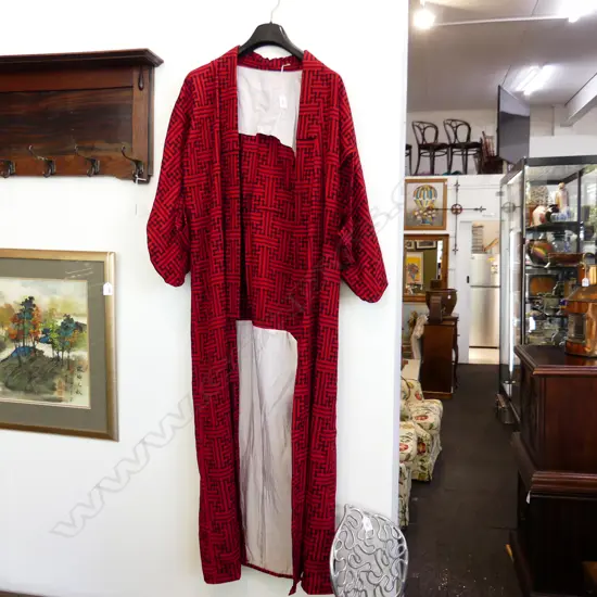 VINTAGE RED & BLACK PATTERNED KIMONO 
