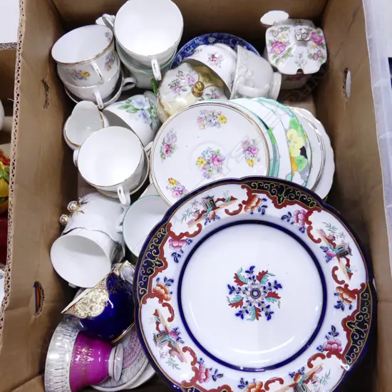 LG BOX ASST CHINA INCL TRIOS, RA ETC...