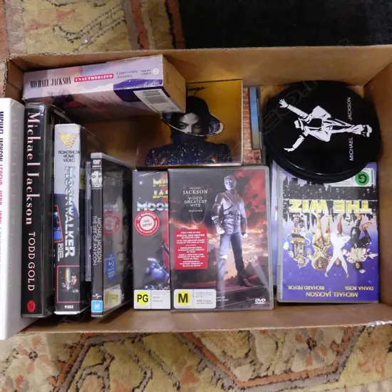 COLLECTION OF MICHAEL JACKSON BOOKS CDS DVDS & VIDEOS