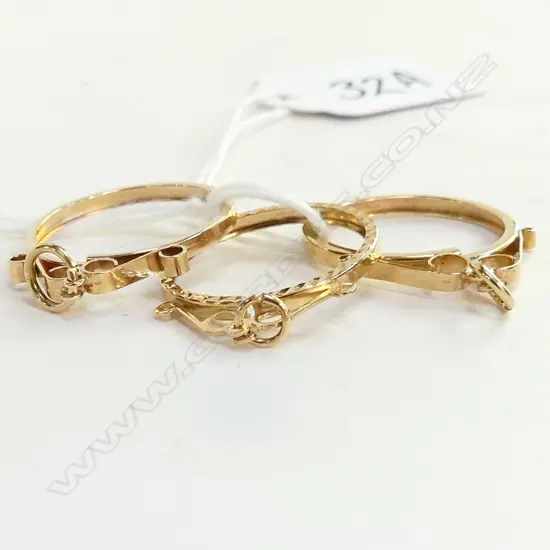 3 9CT SOVEREIGN MOUNTS 4 GRAMS