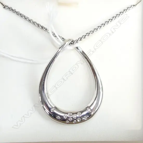 STG SILVER & DIAMOND PENDANT NECKLACE 15.8 GRAMS