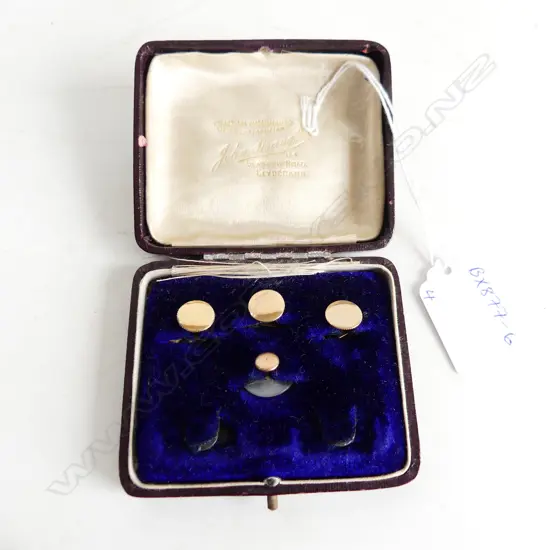 FOUR 9CT GOLD SHIRT STUDS, IN ORIGINAL CASE 