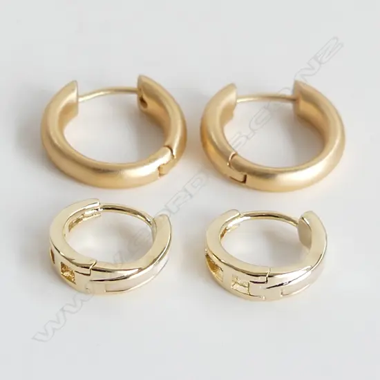 2 PRS GOLD PLATED 925 SILVER HOOP EARRINGS 