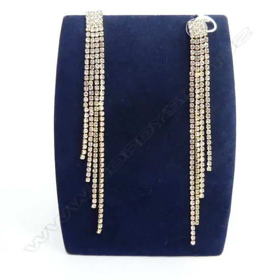 PR LONG GOLD PLATED DIAMANTE DROP COSTUME JEWELLERY EARRINGS