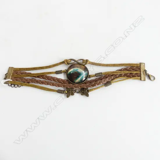 UNUSUAL LEATHER & MOON PICTURE BRACELET