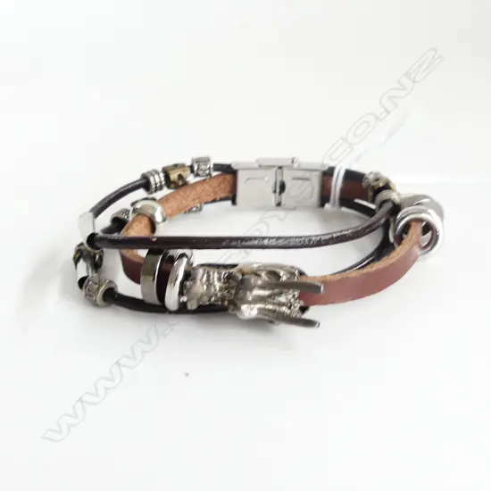 HAND MADE TAN LEATHER & STEEL WOLF BRACELET 