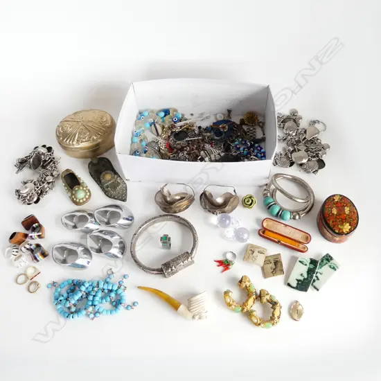 BOX LOT ASST. COSTUME JEWELLERY, PIPE
