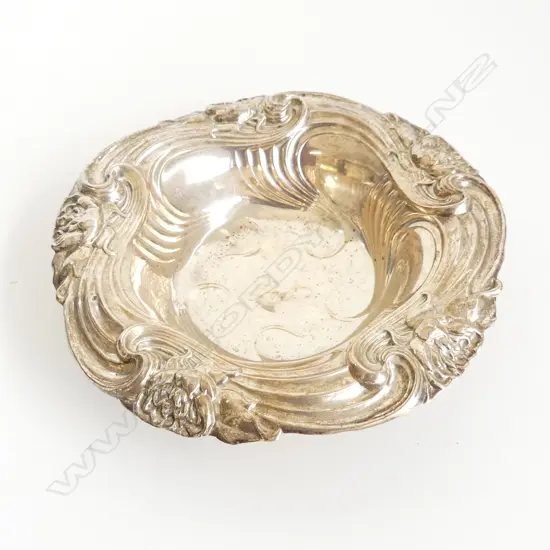 STG SILVER DISH 150mm dia 67 GRAMS