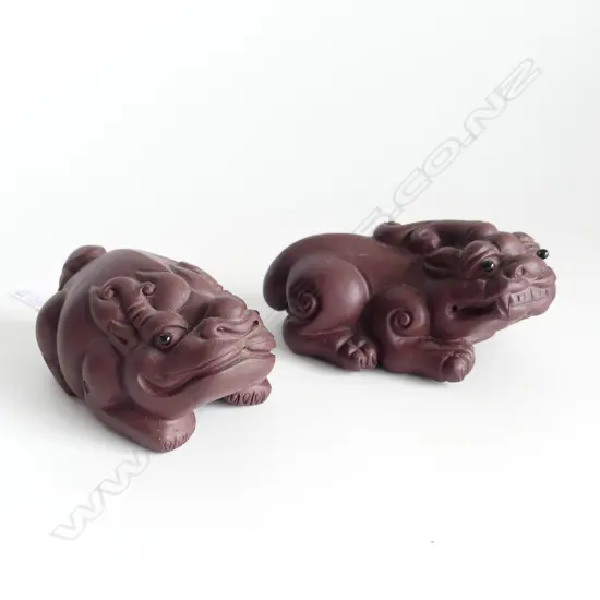 PAIR OF YIXING CLAY FOO DOGS, L. 95mm