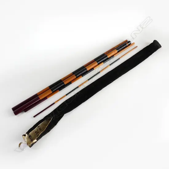 70’S PREMIUM BOUND AND LACQUERED TENKARA BAMBOO FLYFISHING ROD FROM KYOTO. MINT COND. PORTABLE IN 7 SECTIONS 5000MM