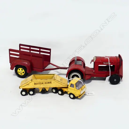 TONKA TIN TOY TRACTOR & TRAILER L450MM& TONKA BOTTOM DUMP TRUCKL230MM