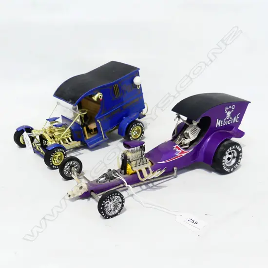 2X DRAGSTER MODELS
