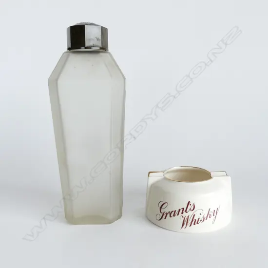 YALUMBA NIBLIK COFFIN LIQUOR BOTTLE & GRANT’S WHISKEY ADVERTISING ASHTRAY