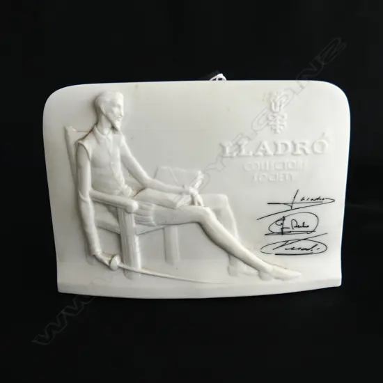 LLADRO COLLECTORS SOCIETY PLAQUE L. 150mm
