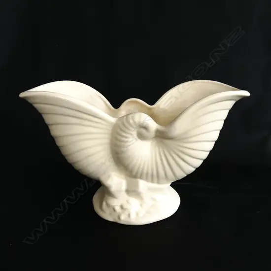 CROWN LYNN NAUTILUS VASE, 290X180mm