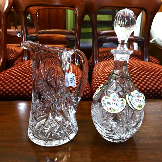 CRYSTAL JUG & DECANTER H.285mm + 5 DECANTER LABELS